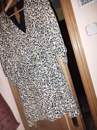 Vestido estampado animal print