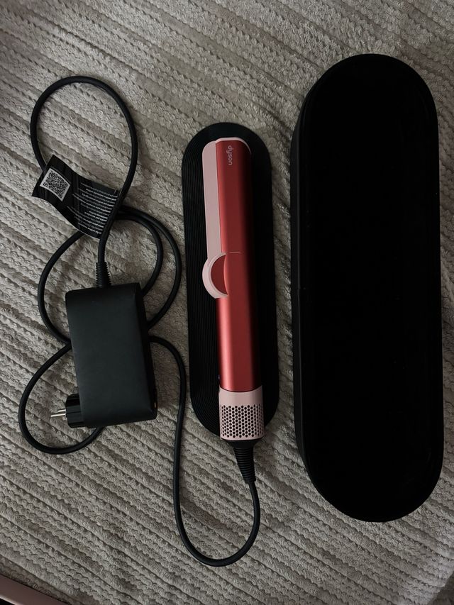 Plancha Dyson Airstrait en Garantía 2 años.