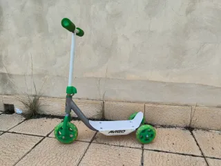 Patinete 3 ruedas Avigo verde