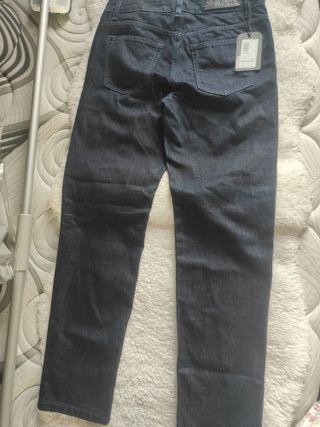 Pantalones vaqueros con brillo