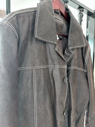 Chaquetón de piel vintage marrón