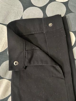 Pantaloni eleganti neri con zip