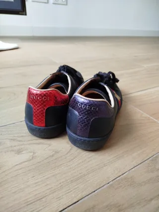 Zapatillas Gucci Negras Abeja