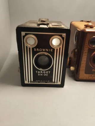 3 fotocamere Kodak Brownie Six-20