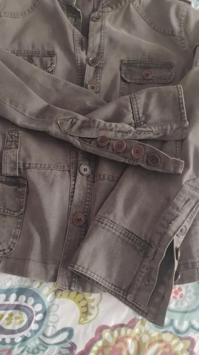 Chaqueta verde militar