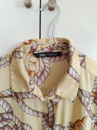 Camisa Zara Estampada Cuerdas y Cadenas 