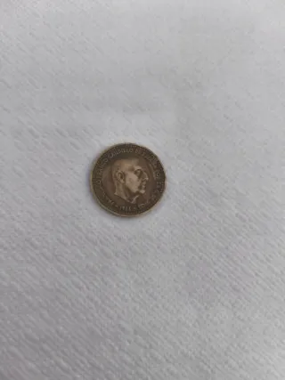 Moneda antigua 1966
