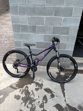 Bicicleta MTB Liv GIANT. Temp Morada para mujer 