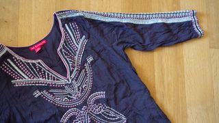 Vestido con bordados marca Flamenco