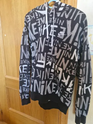 Sudadera Nike Estampada