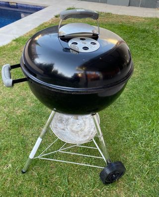 Barbacoa Negra y chimenea de encendido Weber