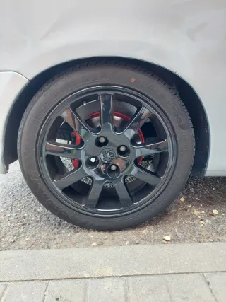 Llantas Peugeot 206 GTI Negras