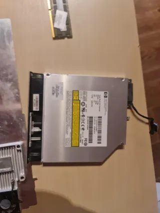 Pantalla HP Pavilion DV7 17.3 + Accesorios
