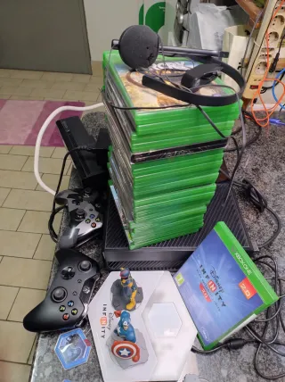 Xbox One con Kinect e 21 giochi