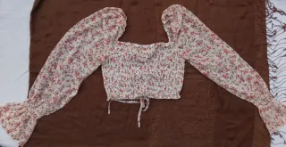 Camisa manga larga Bershka blusa floral talla S