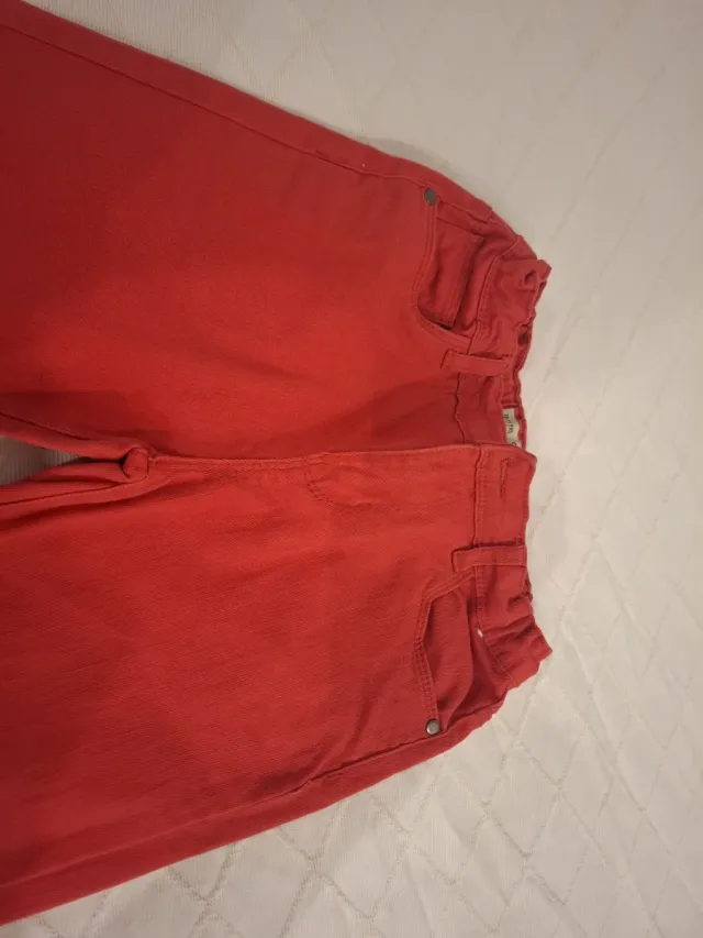 Pantalón vaquero rojo niño