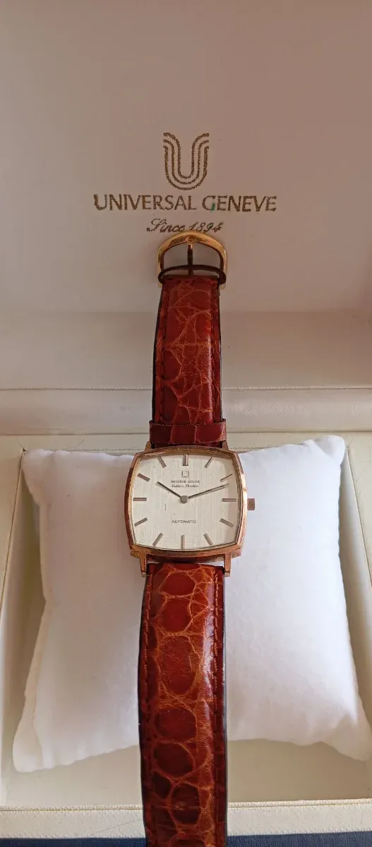 Reloj Suizo Universal Geneve Golden Shadow Automat