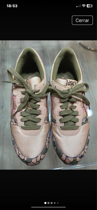 Zapatillas deportivas Asics rosas y verdes