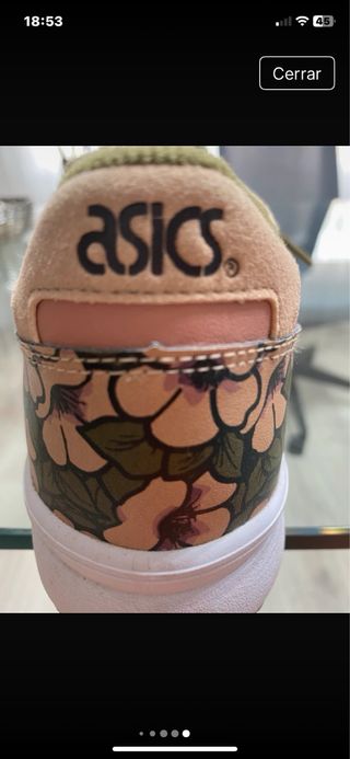 Zapatillas deportivas Asics rosas y verdes