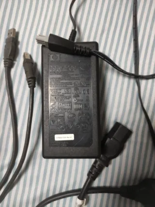 Adaptador Corriente HP 0957-2094 + Cables