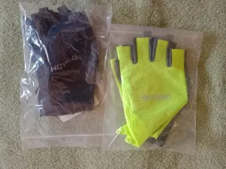 Guantes deportivos.