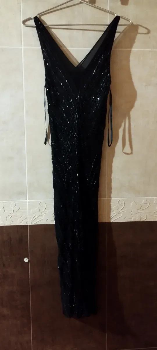 Vestido Pedro del Hierro pedrería negro