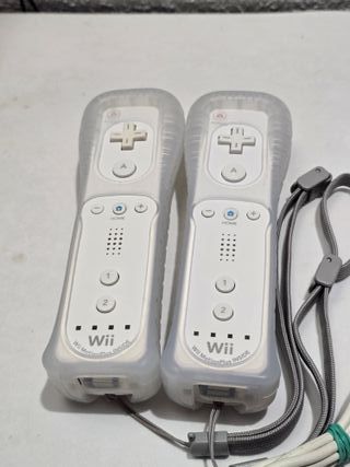 2 mandos + 2 nunchuk blanco wii con Motion 