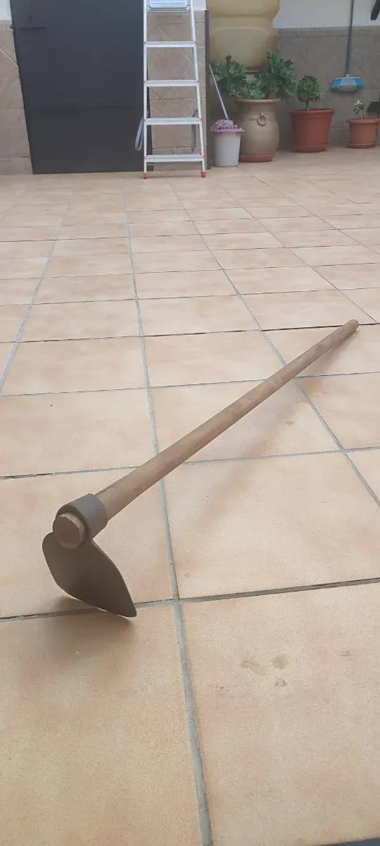 Azada de jardinería