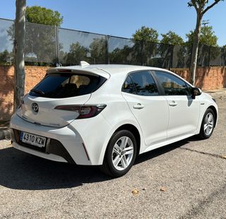 Toyota Corolla 1.8 Hybrid Active Tech E-CVT (2019)