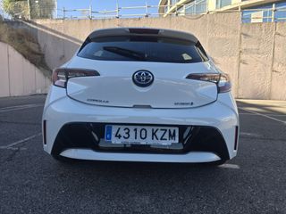 Toyota Corolla 1.8 Hybrid Active Tech E-CVT (2019)