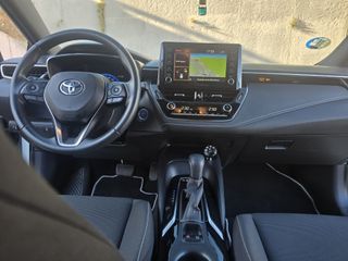 Toyota Corolla 1.8 Hybrid Active Tech E-CVT (2019)
