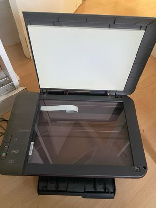 Impresora y escaner HP Deskjet 1050A