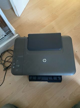 Impresora y escaner HP Deskjet 1050A