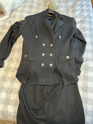 Conjunto falda y americana punto grueso
