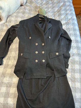 Conjunto falda y americana punto grueso
