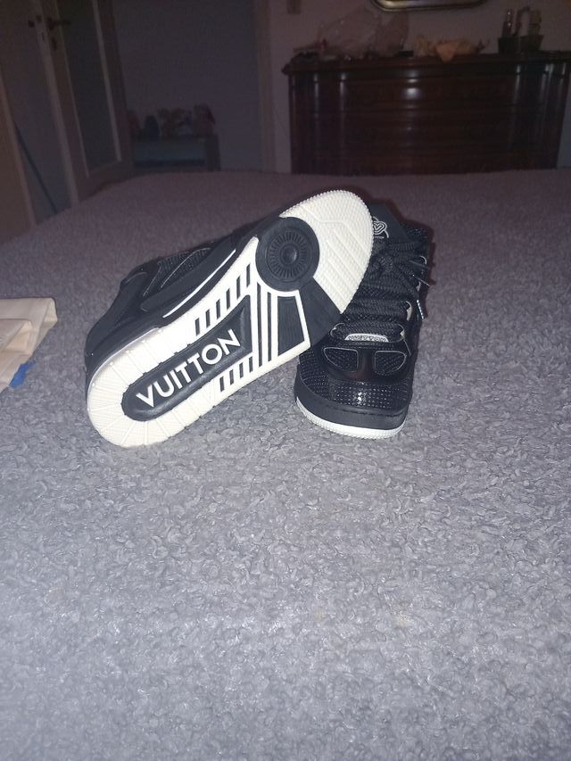 Louis Vuitton Skate Nere