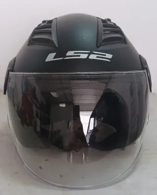 Casco LS2 Negro con Visera Transparente