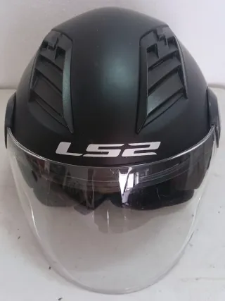Casco LS2 Negro con Visera Transparente