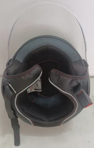 Casco LS2 Negro con Visera Transparente