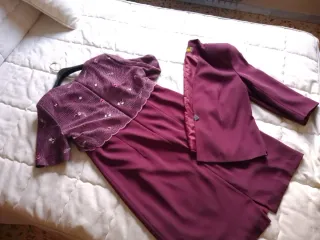 Conjunto vestido y chaqueta morado