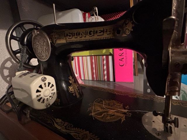 Máquina de coser Singer antigua