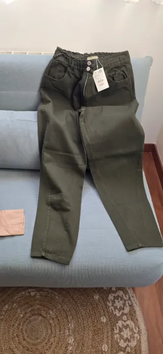 Pantalón Pull&Bear verde mujer talla 38