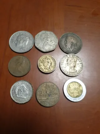 Lote de monedas antiguas de varios países