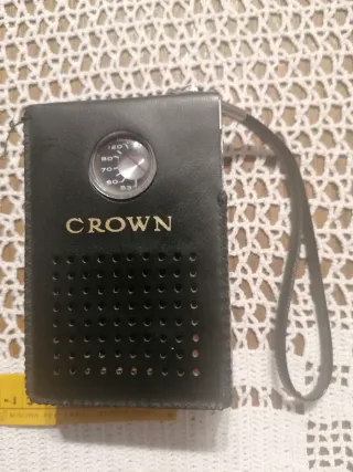 Radio Vintage Crown Nera