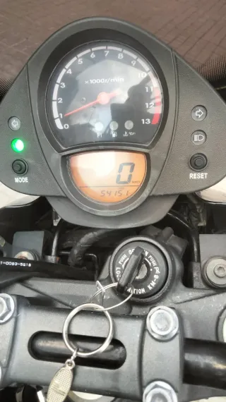 Kawasaki ER6n 650 Limitada vendo o cambio por 125