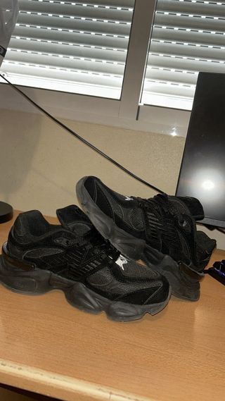 New Balance 9060 Negras