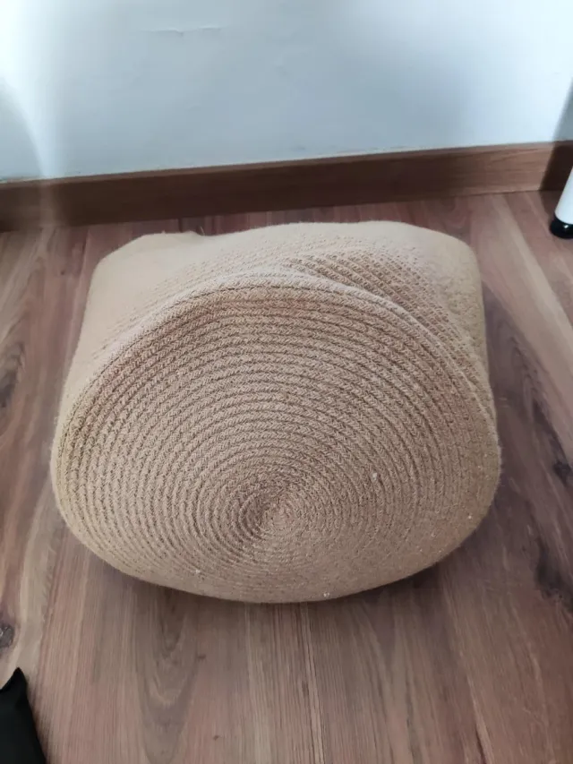 Cesta decorativa de yute