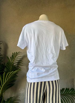 Camiseta logo