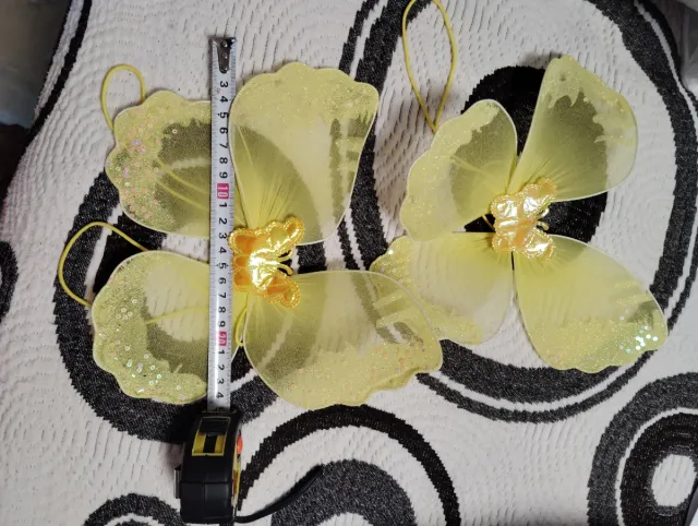 Alas de Mariposa Amarillas