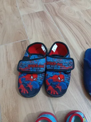 Zapatillas casa Spiderman y Dragon Ball